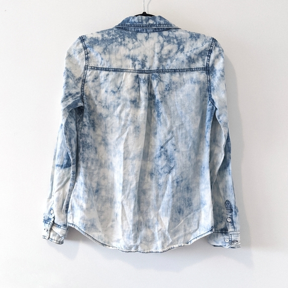 Tie-dyed Chambray button up XS - Picture 2 of 5